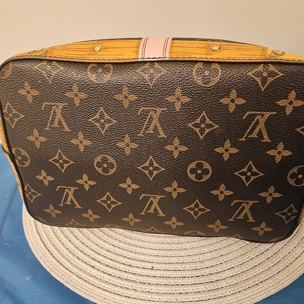 👜 Louis Vuitton NeoNoé Trompe L’Oeil – Limited Edition 2018 - Picture 16 of 16